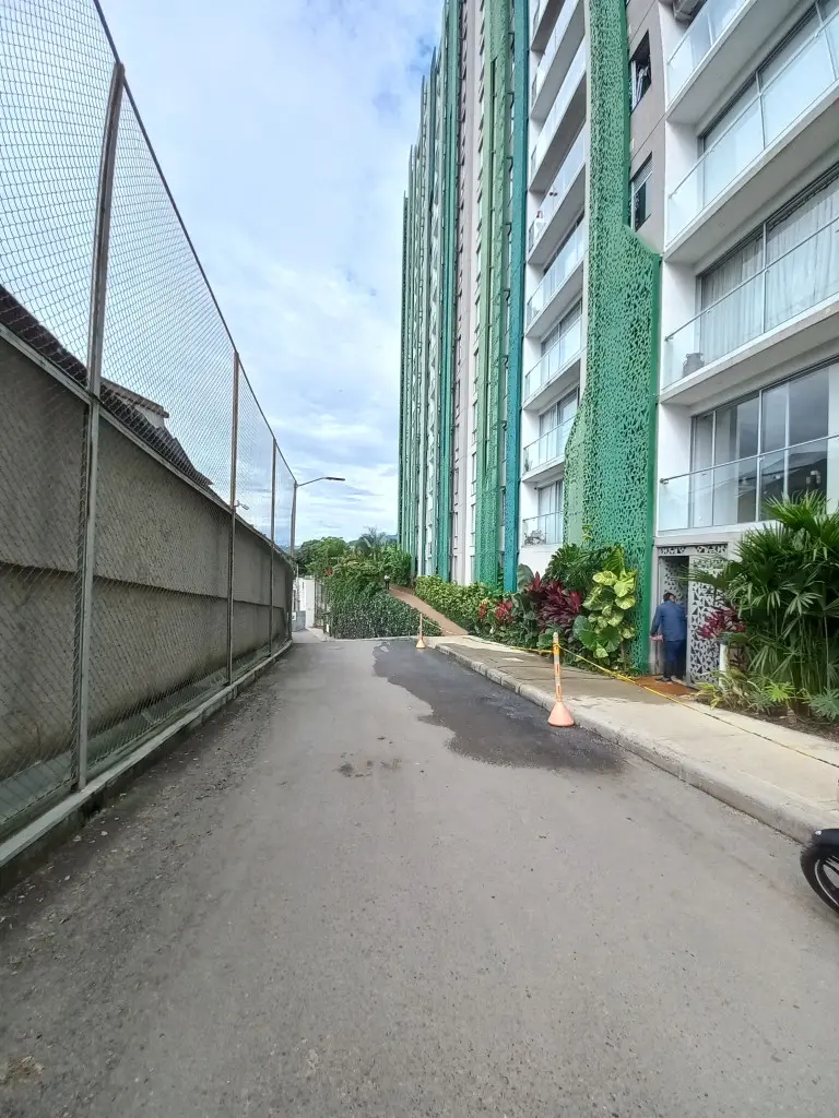 APARTAMENTO en VENTA en C.R BOSQUE SERENO PISO 9 — 2