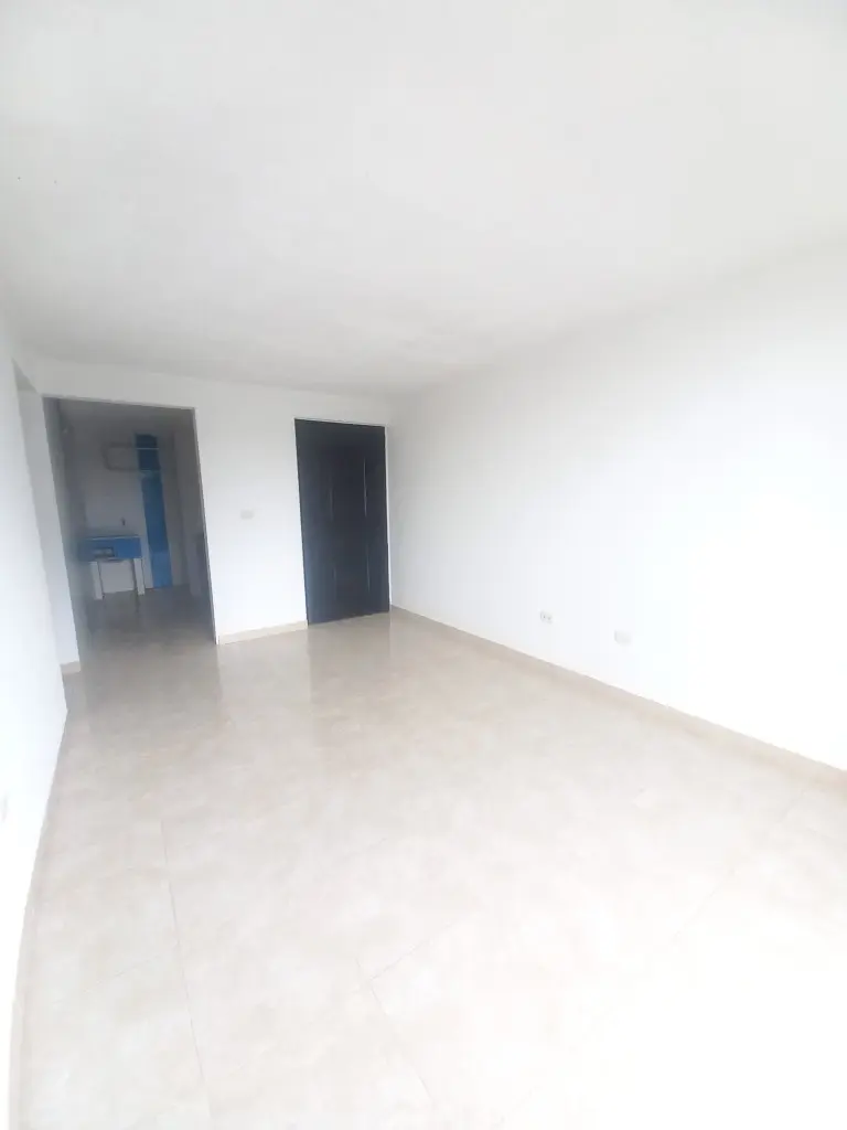 APARTAMENTO en ARRIENDO en C.R VILLA SALOME PISO 3 SIN ASCENSOR — 4