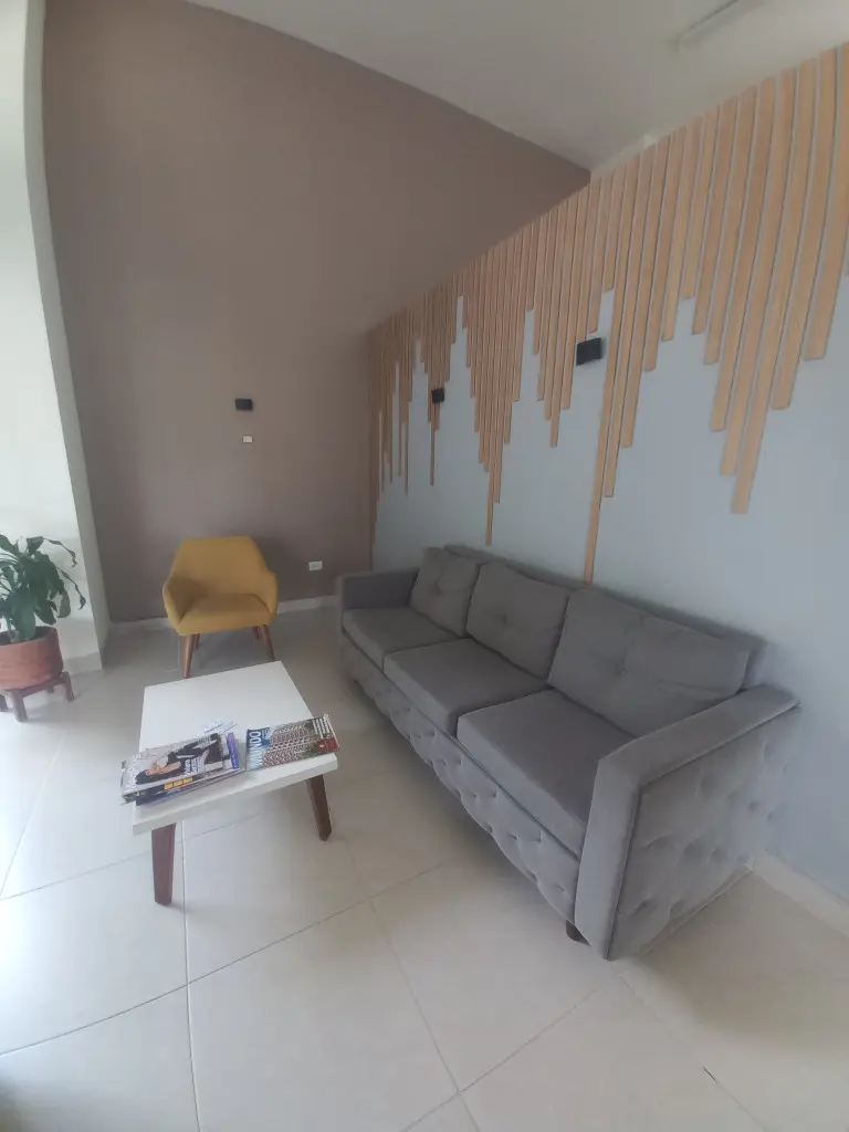 APARTAMENTO en ARRIENDO en CONJUNTO RESIDENCIAL CALATAY PISO 8 — 3