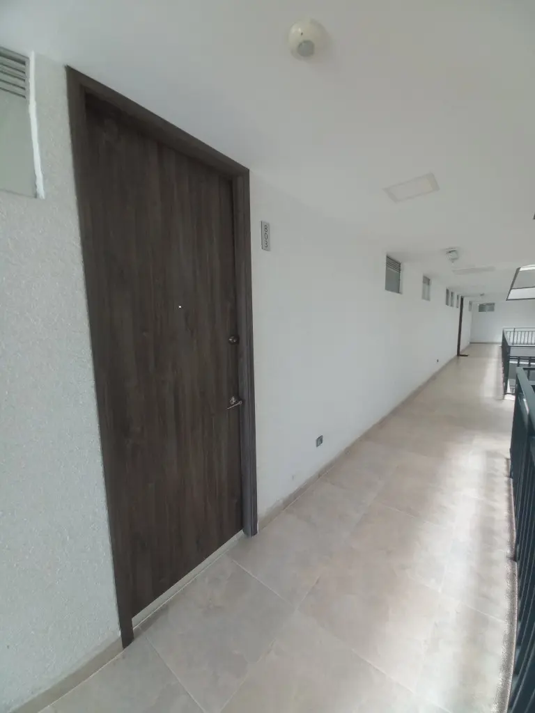APARTAMENTO en ARRIENDO en CONJUNTO RESIDENCIAL CALATAY PISO 8 — 5