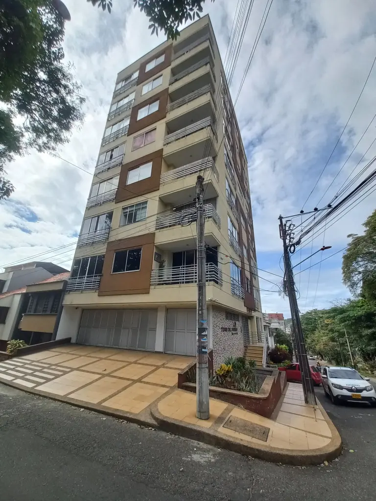 APARTAMENTO en VENTA en EDIFICIO MULTIFAMILIAR TORRE DEL PARQUE PISO 2 — 2