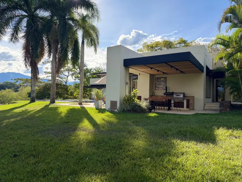 CASA CAMPESTRE en VENTA en PARCELACION AGROTURISTICA LAS VICTORIAS — 2