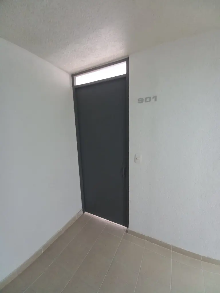 APARTAMENTO en ARRIENDO en CONJUNTO RESIDENCIAL FRONTINO PISO 9 — 5