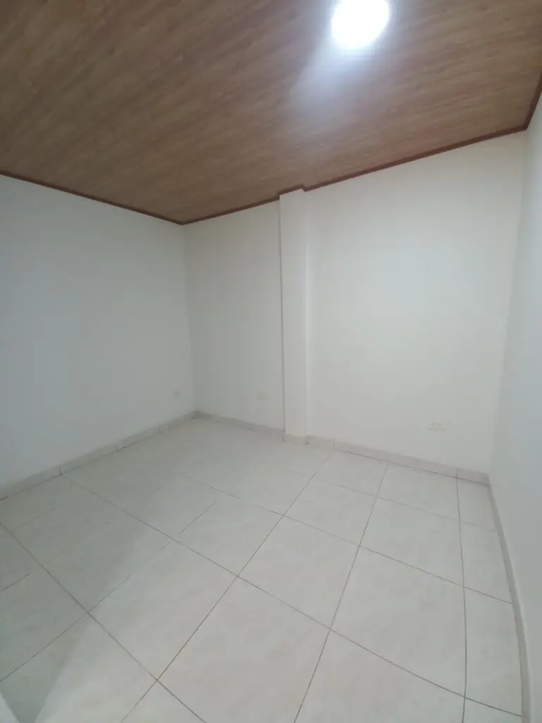 APARTAMENTO en ARRIENDO en APARTAMENTO PISO 3-CADIZ — 4