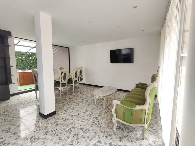 CASA CONDOMINIO en VENTA en URBANIZACION LAS VEGAS — 4