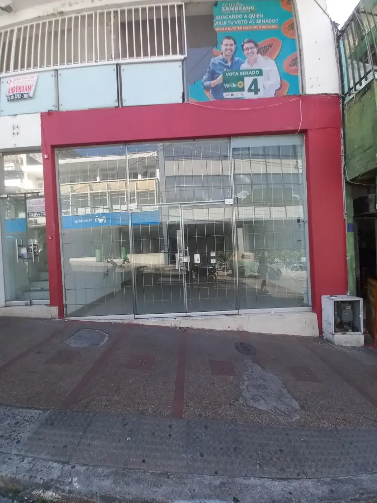 LOCAL en ARRIENDO en CALLE 14 ENTRE 3 Y 4 PRIMER PISO — 3