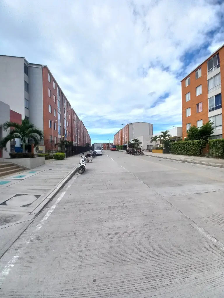 APARTAMENTO en ARRIENDO en ARBOLEDA CAMPESTRE VAINILLO PISO 4 SIN ASCENSOR — 2