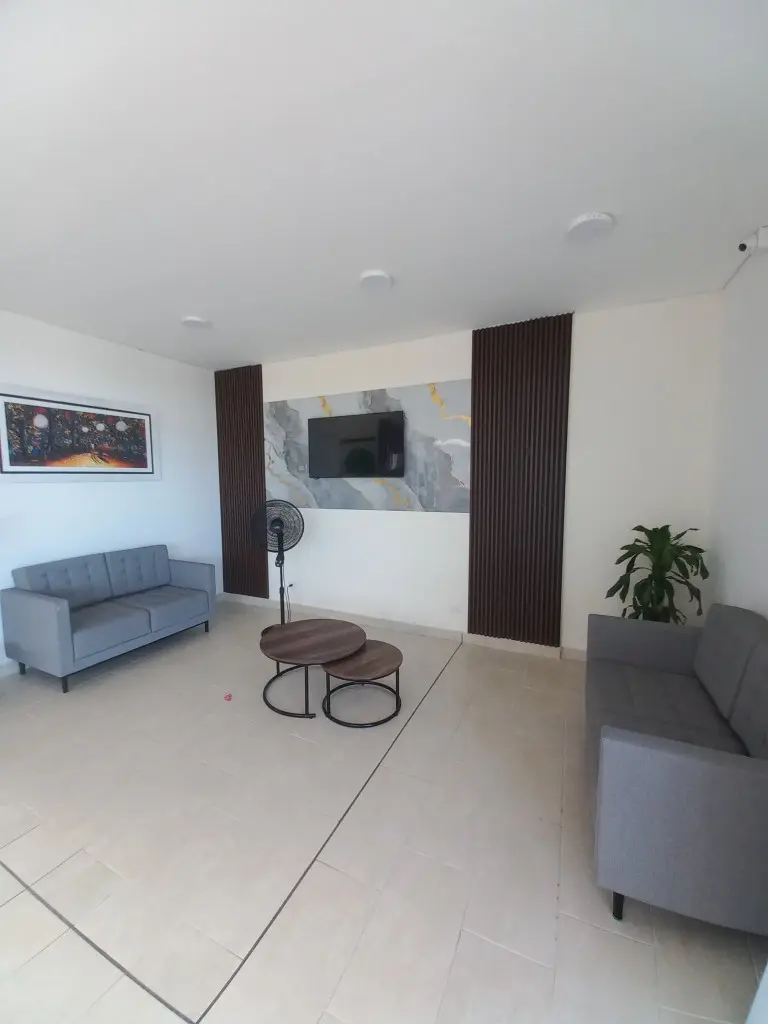 APARTAMENTO en ARRIENDO en C. R ARBOLEDA CAMPESTRE MANDARINO PISO 2 — 4
