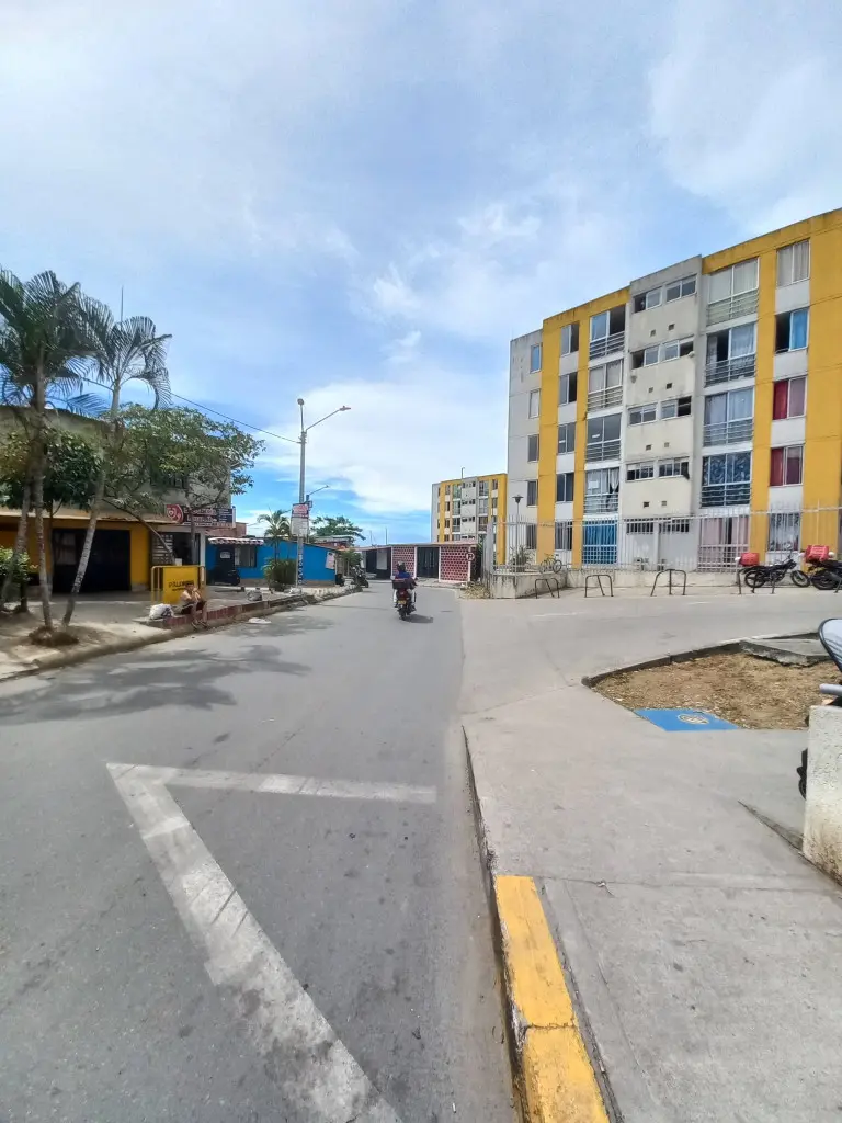 APARTAMENTO en VENTA en C. R RESERVAS DEL SAN FERMIN PISO 4 SIN ASCENSOR