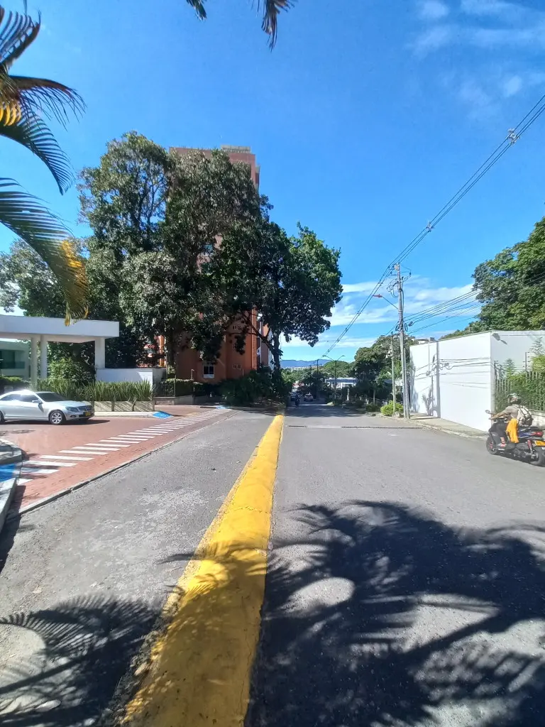 APARTAMENTO en VENTA en CONJUNTO RESIDENCIAL CERRO AZUL DEL VERGEL PISO 9 — 2