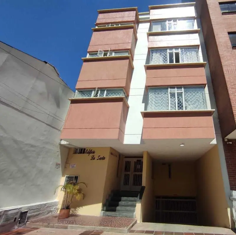 APARTAMENTO en VENTA en EDIFICIO LA SEXTA PISO 3 SIN ASCENSOR — 4