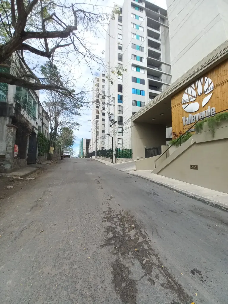 APARTAMENTO en ARRIENDO en VALLE VERDE DEL CAMPESTRE PISO 14 — 3