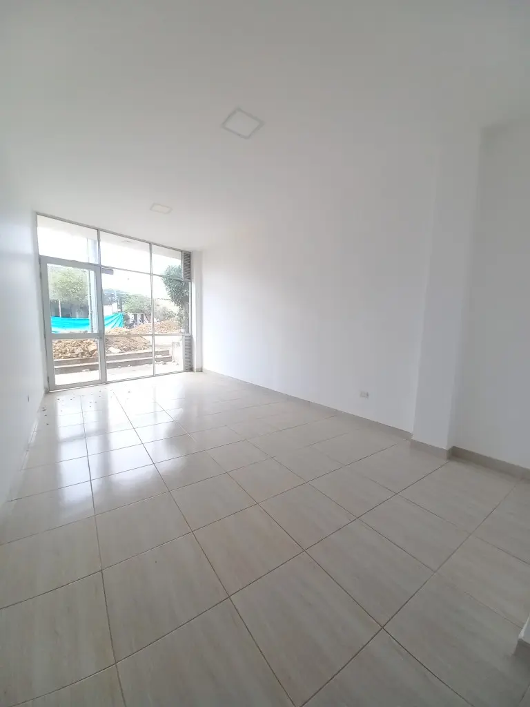 LOCAL en ARRIENDO en CONJUNTO MULTIFAMILIAR VILLA SALOMÉ ETAPA II — 5
