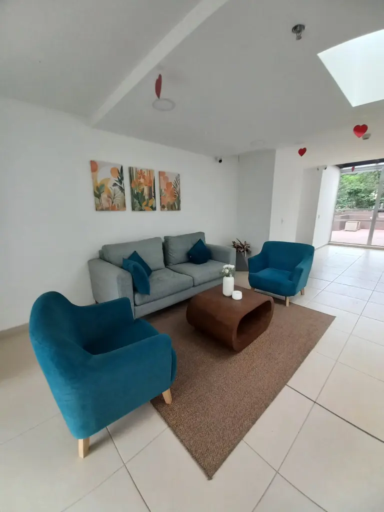 APARTAMENTO en ARRIENDO en C.R LIF 91 PISO 10 — 4