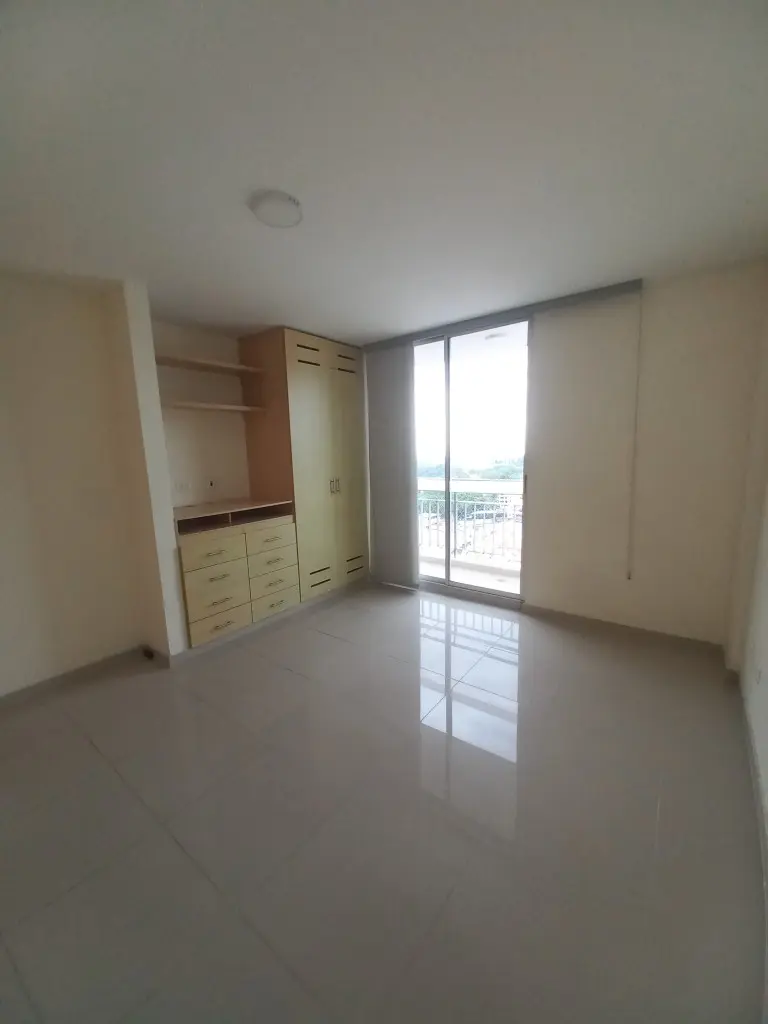 APARTAMENTO en ARRIENDO en TORREON PIEDRA PINTADA ETAPA 2  PISO 8 — 5