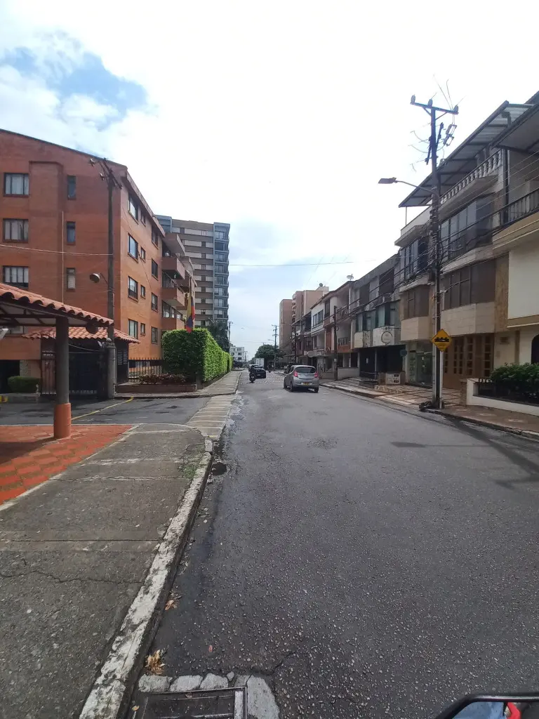 APARTAMENTO en VENTA en PRADOS DEL NORTE PISO 3