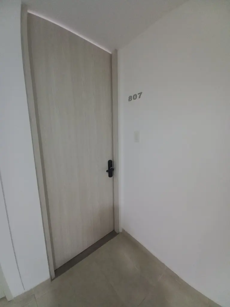 APARTAESTUDIO en VENTA en EDIFICIO MILLA 60 PISO 8 — 5