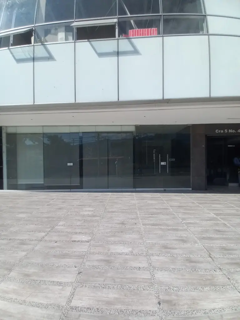 LOCAL en ARRIENDO en F25 BUSINESS CENTER PISO 1 — 2