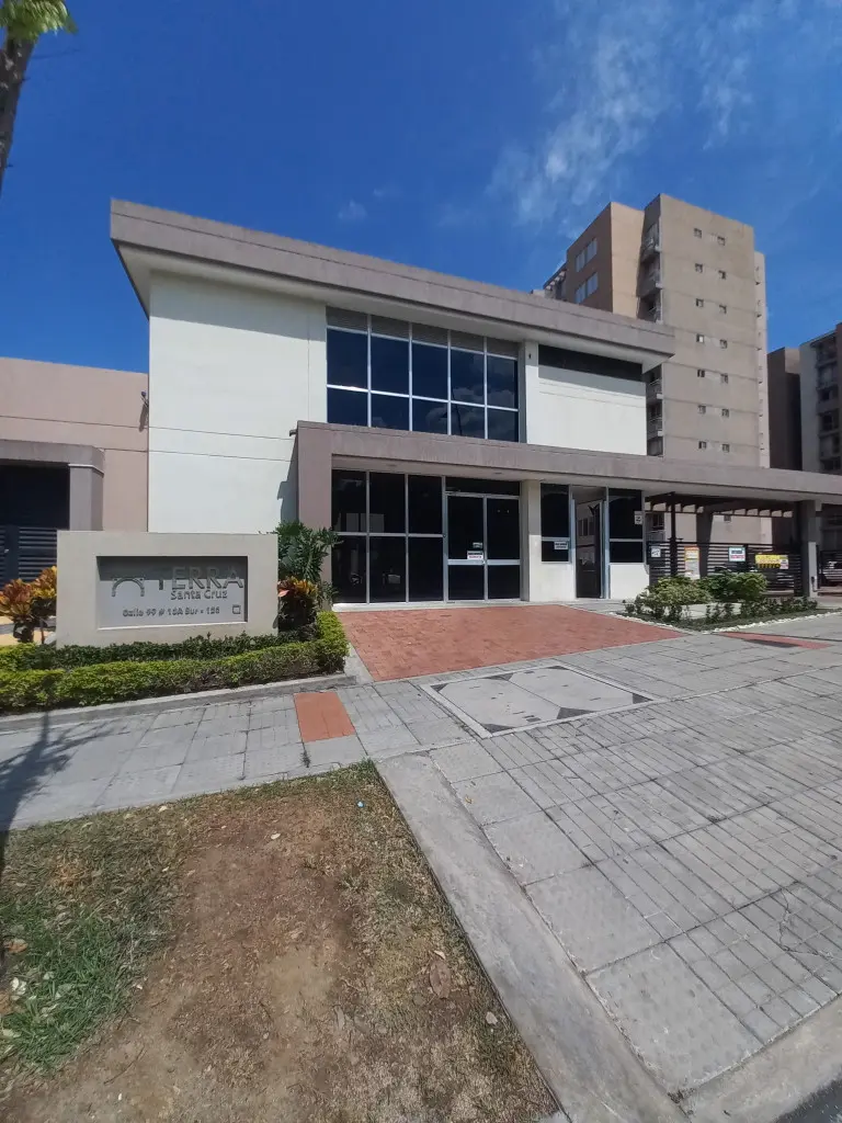 APARTAMENTO en ARRIENDO en C.R TERRA SANTA CRUZ PISO 8 — 3