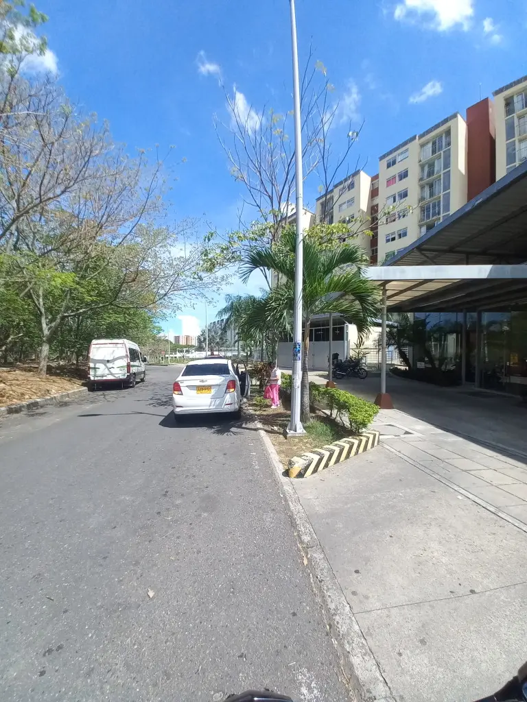 APARTAMENTO en ARRIENDO en C.R FORTEZZA ll PISO 5