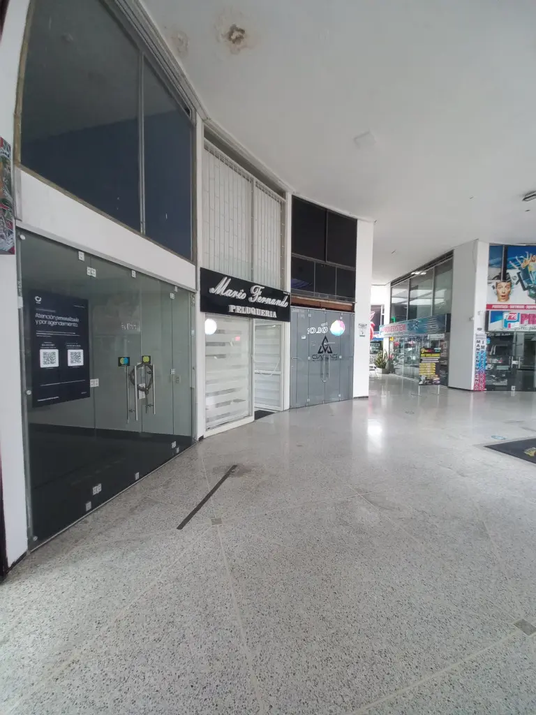 LOCAL en ARRIENDO en C.C LA QUINTA LOCAL PISO 2 — 3