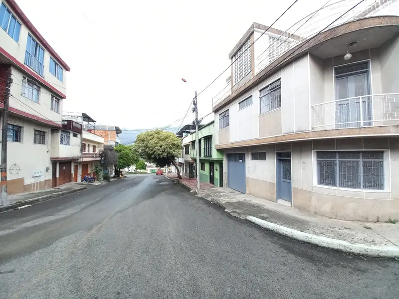 CASA en VENTA en HIPODROMO — 3